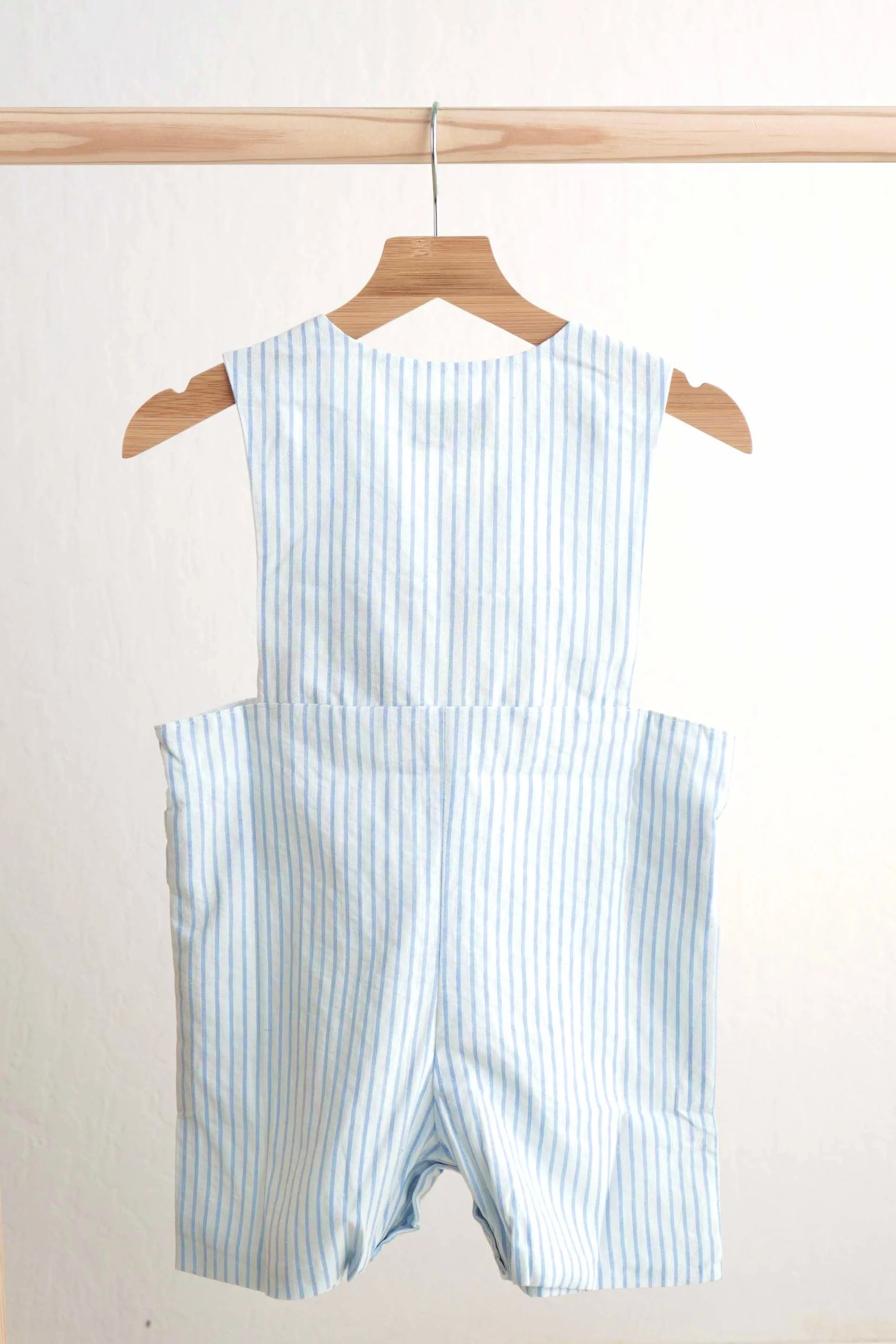 Blue easter bunny hand-smocked boy jonjon - Image 3