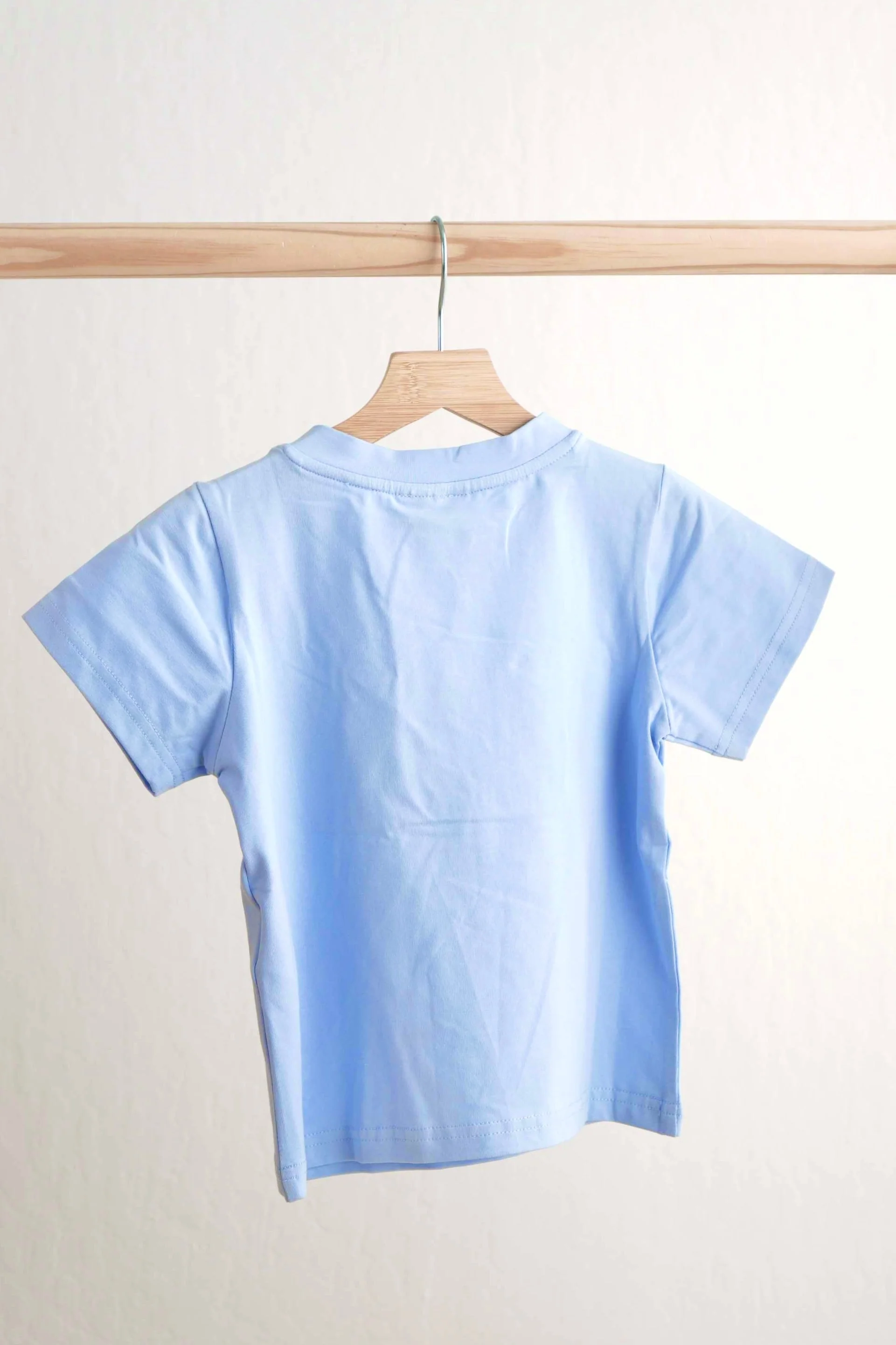 Blue easter cross hand-smokced boy top - Image 3