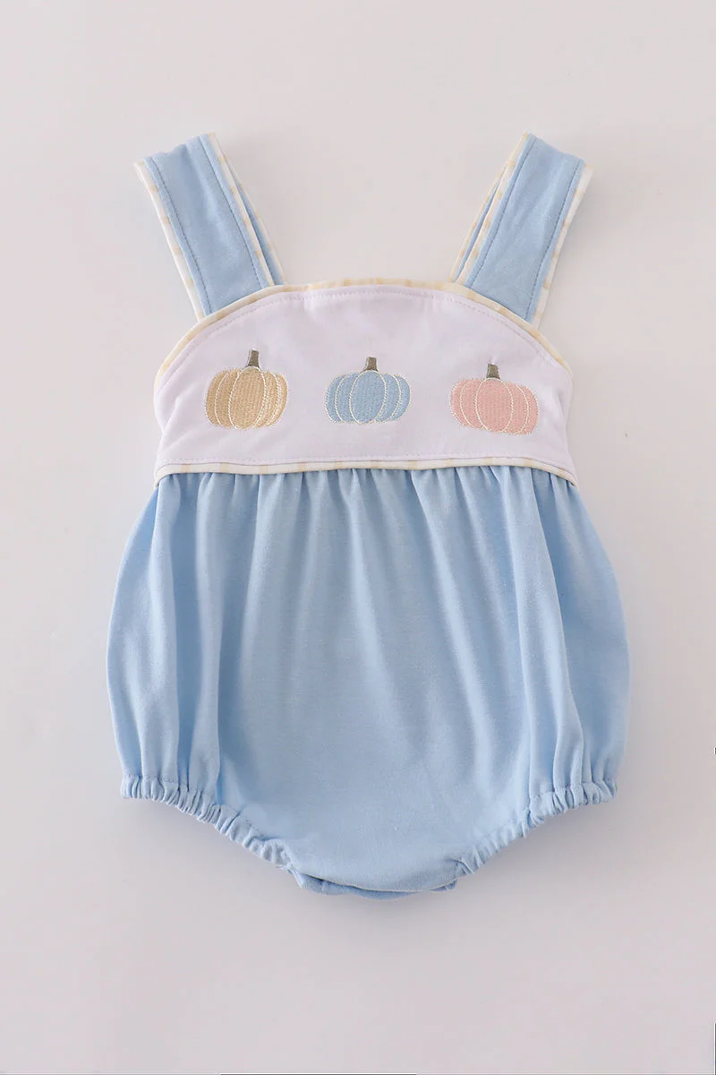Blue embroidery bubble