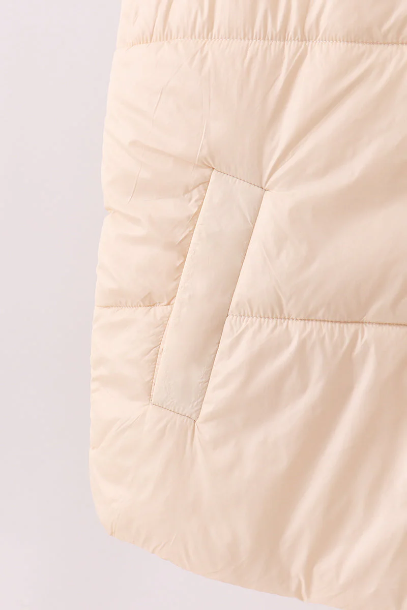 Cream mom&me puffer vest - Image 10