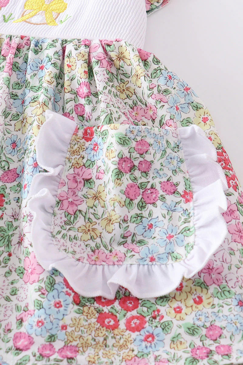 Floral print bunny embroidery smocked girl set - Image 4