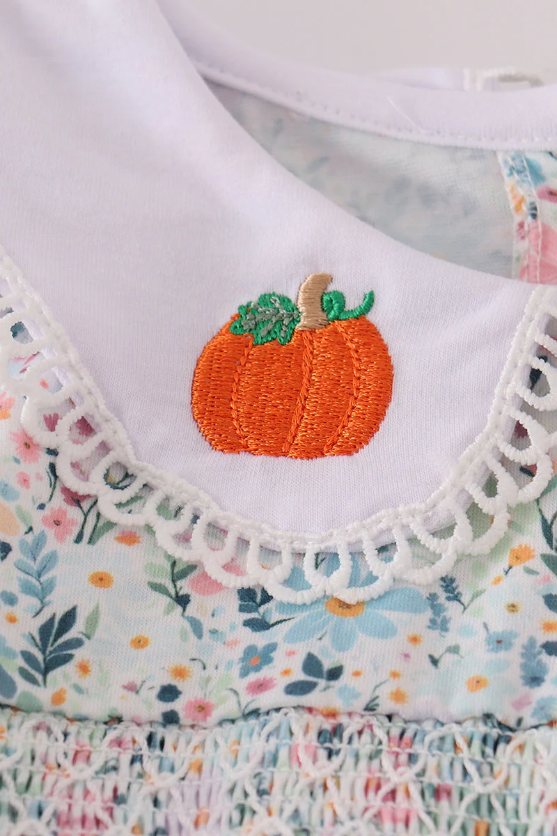 Green floral pumpkin embroidery smocked bloomer set - Image 5