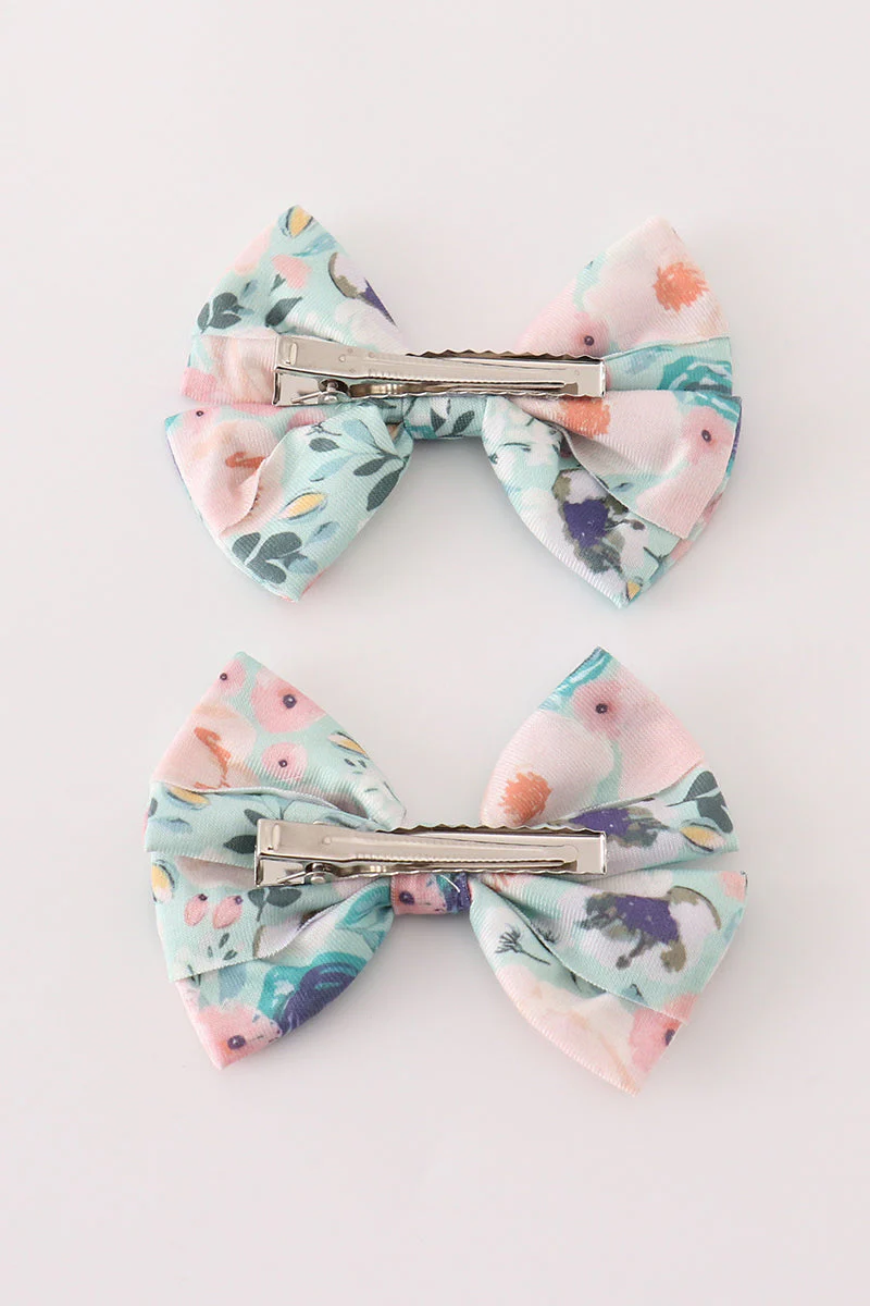 Green garden serenity print girl piggie hair bow - Image 2