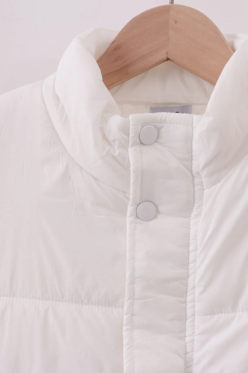 White mom&me puffer vest - Image 8